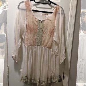 Tunic with cute details